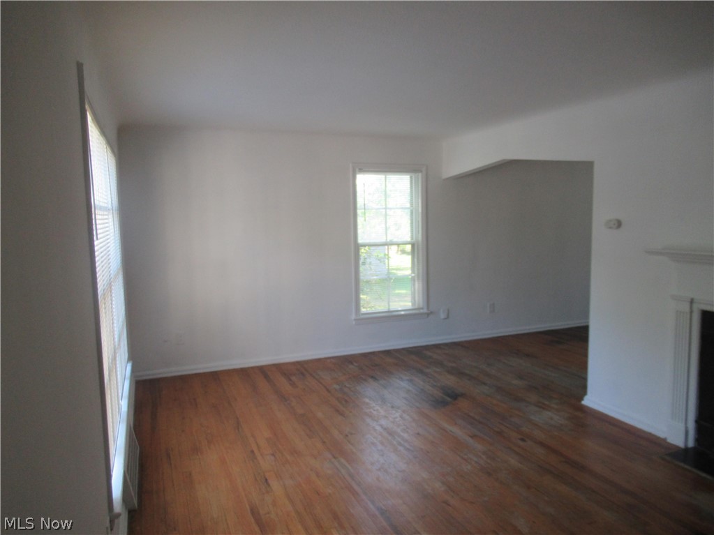 5095 Edenhurst Road Lyndhurst, OH 44124 - Photo 5 of 24 Gallery Image 5