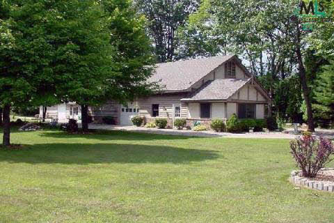 4230 Lakeshore Road Lexington, MI 48450 - Photo 15 of 17 841707-14.JPG