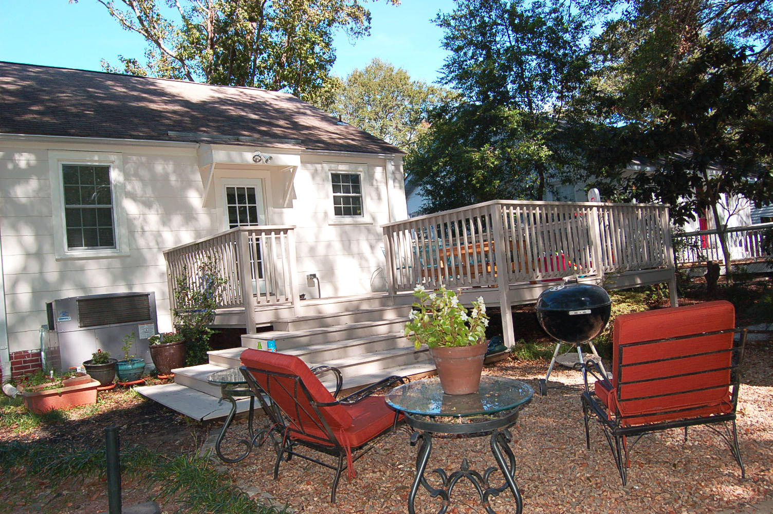 2055 Medway Road Charleston, SC 29412 - Photo 16 of 20 backyard