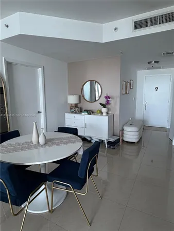 $429,000 | 90 Southwest 3rd Street, Unit 2112, Miami, FL 33130