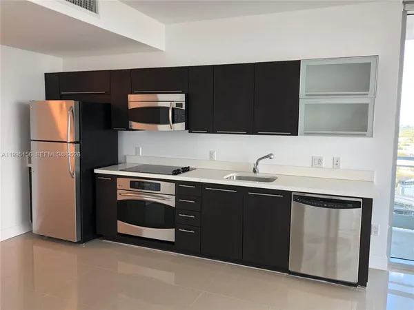 $429,000 | 90 Southwest 3rd Street, Unit 2112, Miami, FL 33130