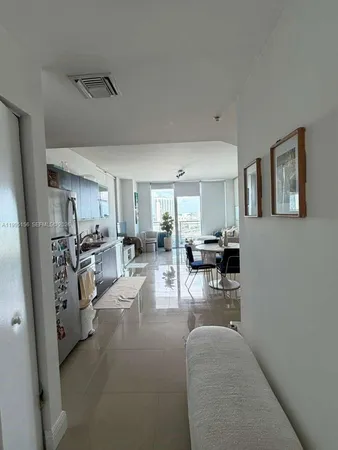 $429,000 | 90 Southwest 3rd Street, Unit 2112, Miami, FL 33130