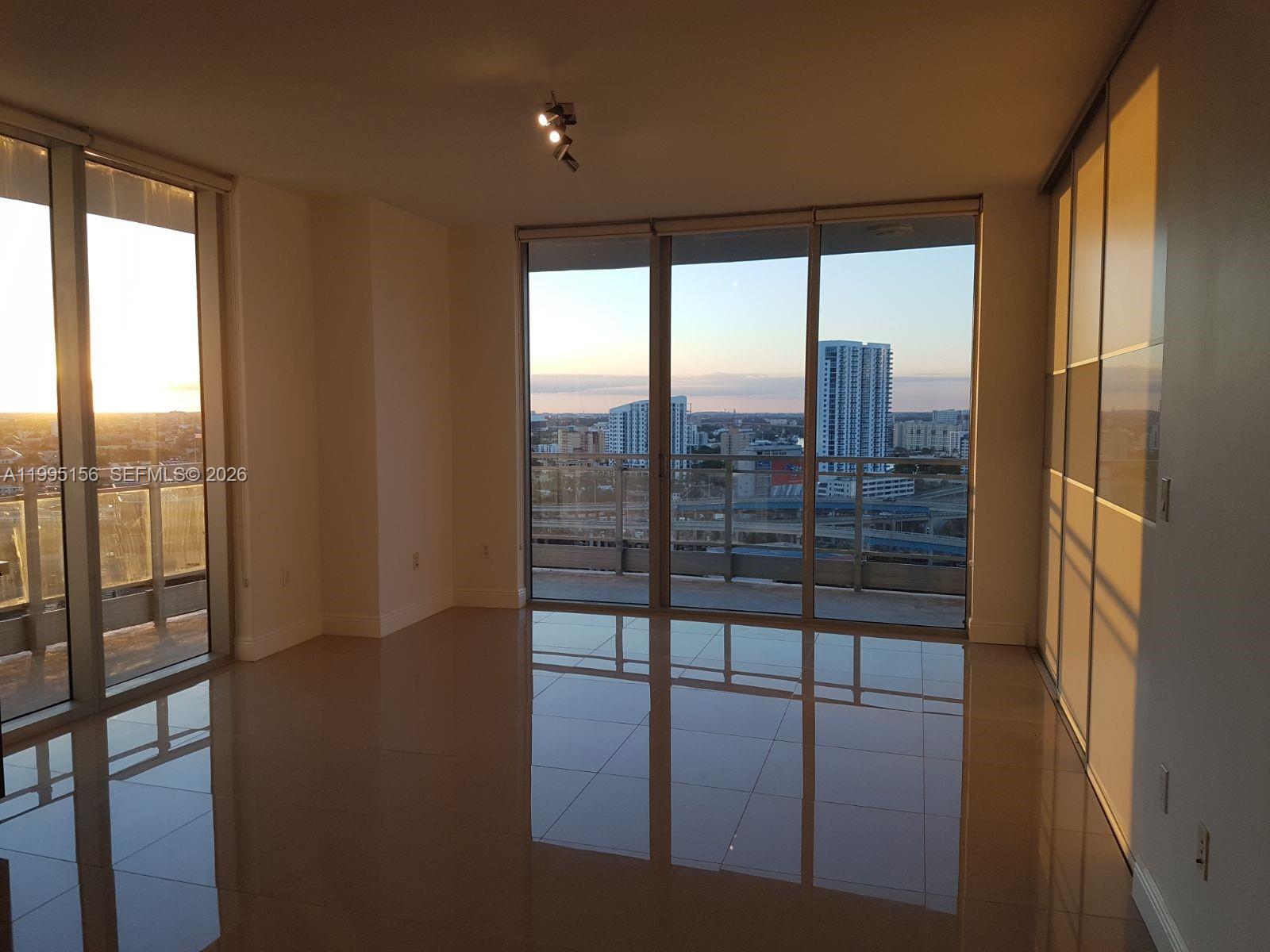 90 Southwest 3rd Street, Unit 2112 Miami, FL 33130 - Photo 7 of 40 a view of a room with window