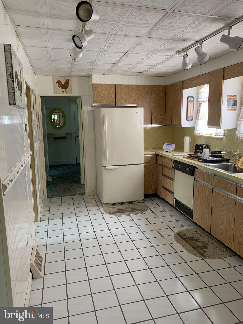 6910 German Hill Road Baltimore, MD 21222 - Photo 2 of 8