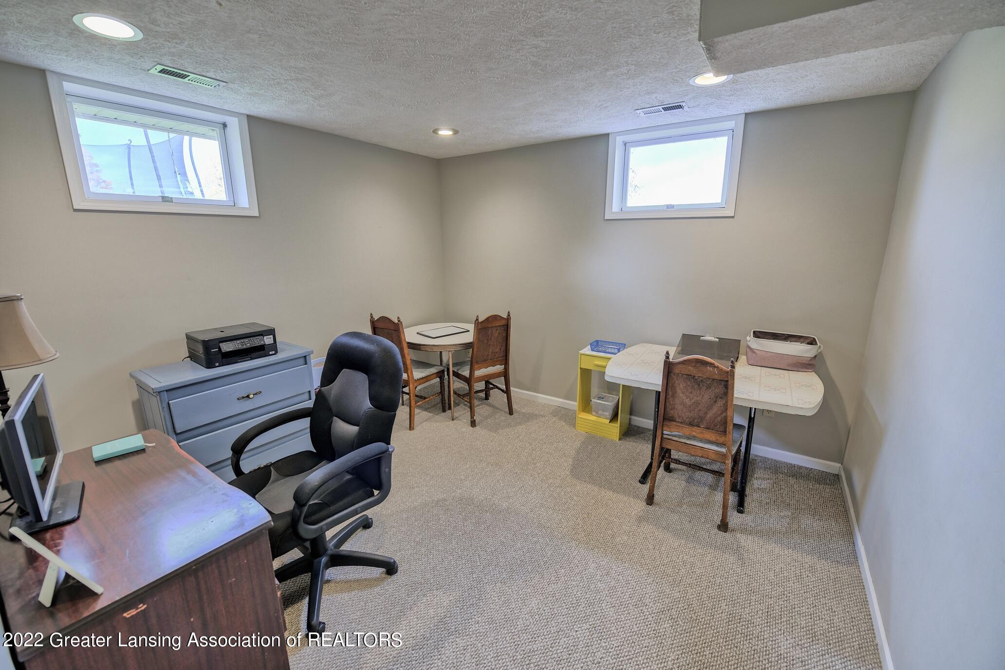 11205 South Bauer Road Eagle, MI 48822 - Photo 26 of 50 Home Office