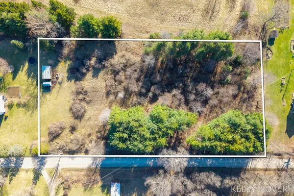 $90,000 | V/l V/l Heintzelman, Rockford, MI 49341