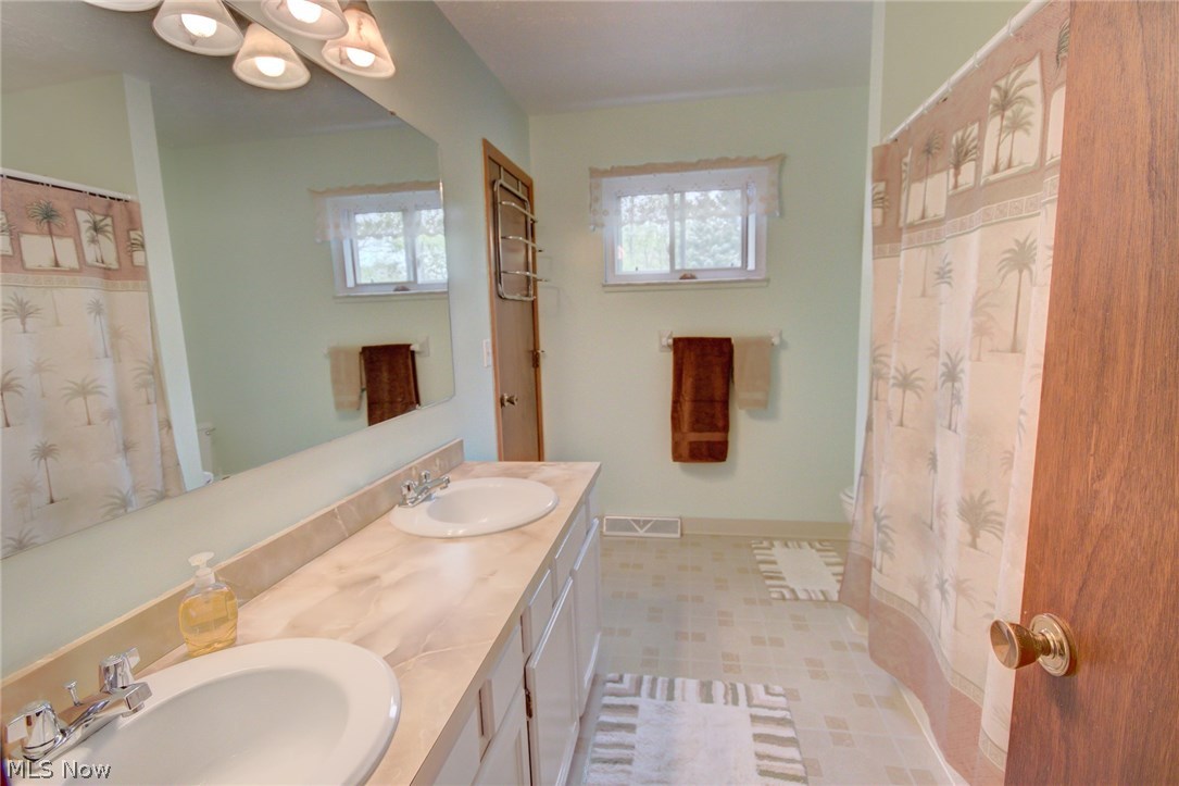 3156 Boston Road Brunswick, OH 44212 - Photo 14 of 34 Gallery Image 14