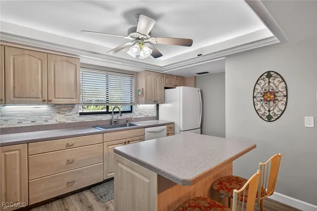 $299,500 | 4384 Bowsprit Court, Unit 2B, Fort Myers, FL 33919