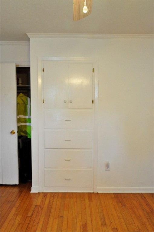 418 Ponce DeLeon Drive Anderson, SC 29621 - Photo 11 of 17 Guest room 1 built in dresser