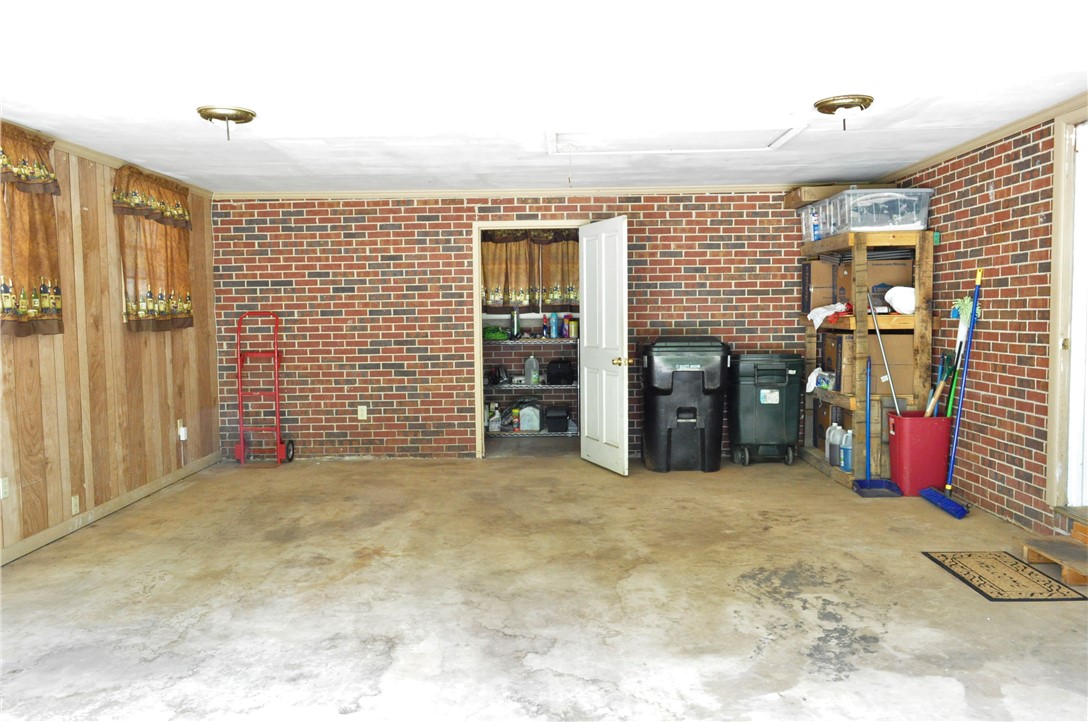418 Ponce DeLeon Drive Anderson, SC 29621 - Photo 14 of 17 2 car carport and laundry room