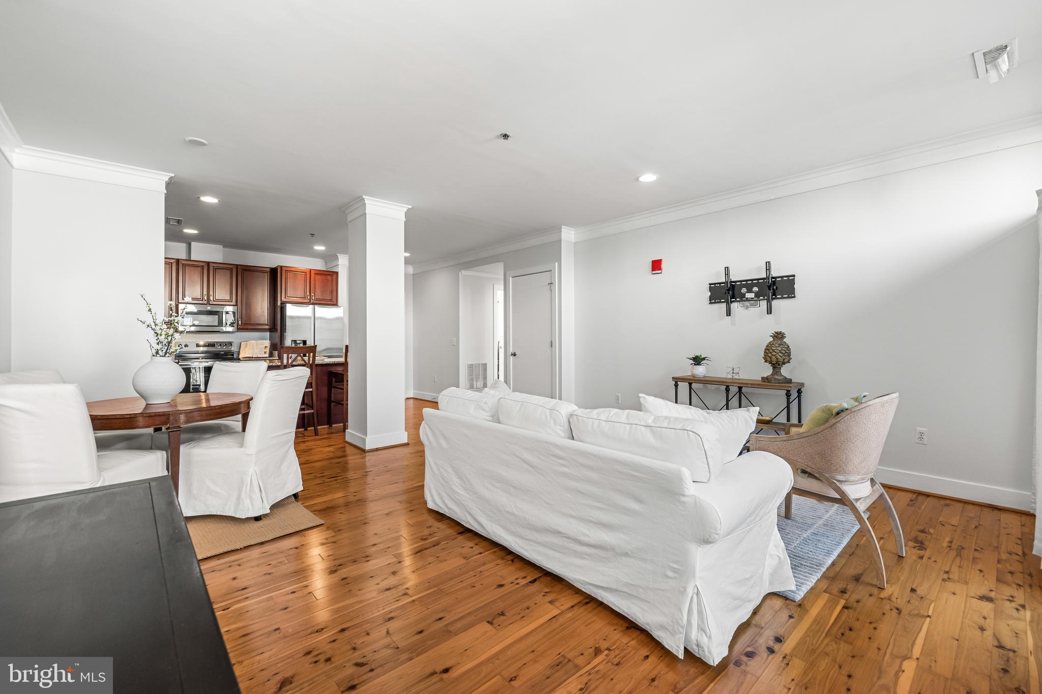 2772 Lighthouse Point East, Unit 209 Baltimore, MD 21224 - Photo 15 of 59