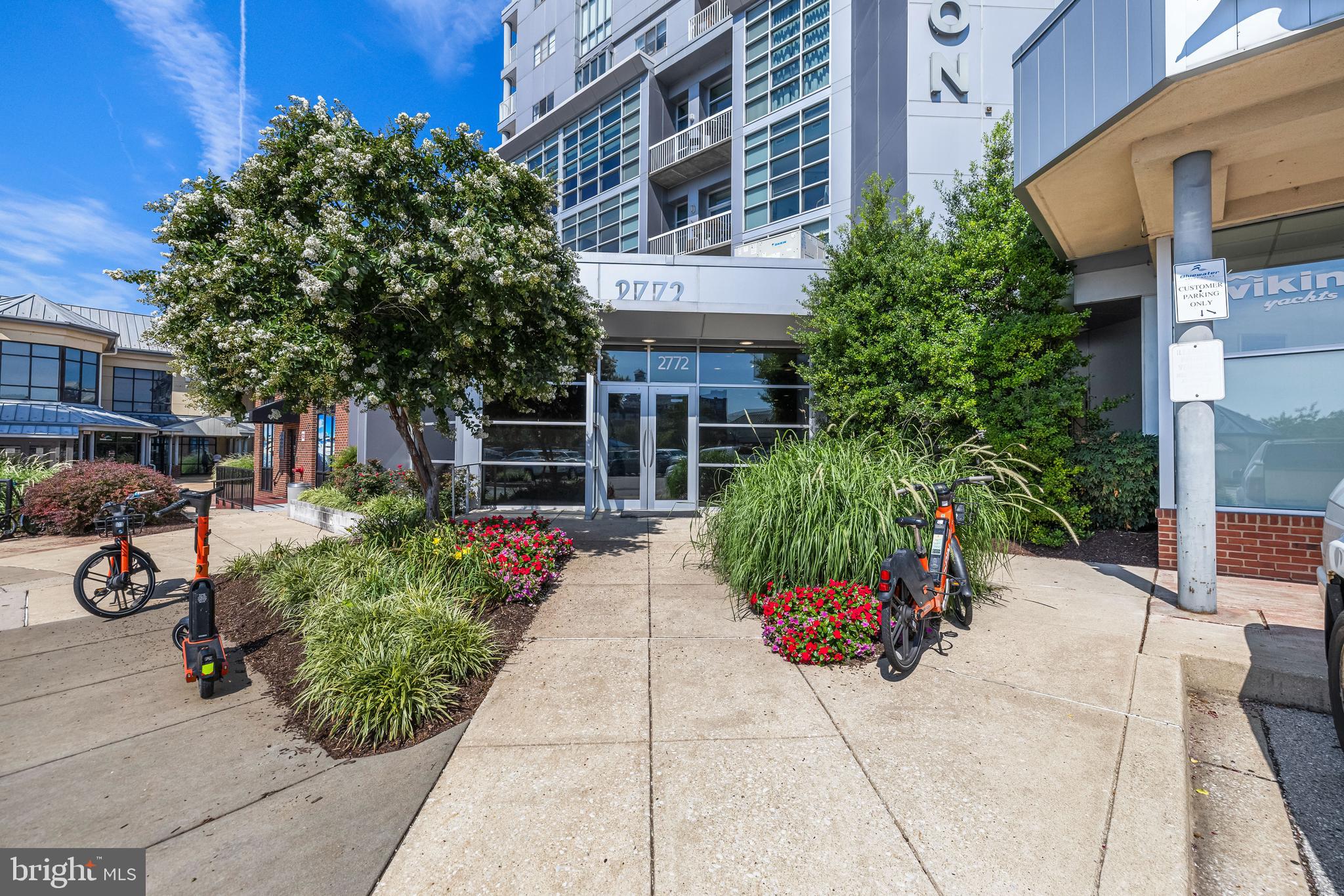 2772 Lighthouse Point East, Unit 209 Baltimore, MD 21224 - Photo 2 of 59
