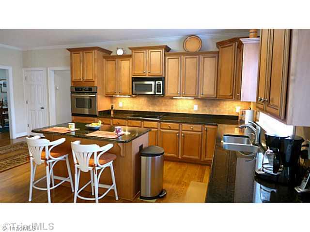 5907 Beckenham Way Oak Ridge, NC 27310 - Photo 6 of 16 Kitchen.
