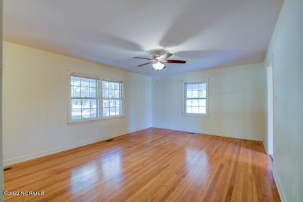 3109 Country Club Road New Bern, NC 28562 - Photo 3 of 23 Living Rm 2