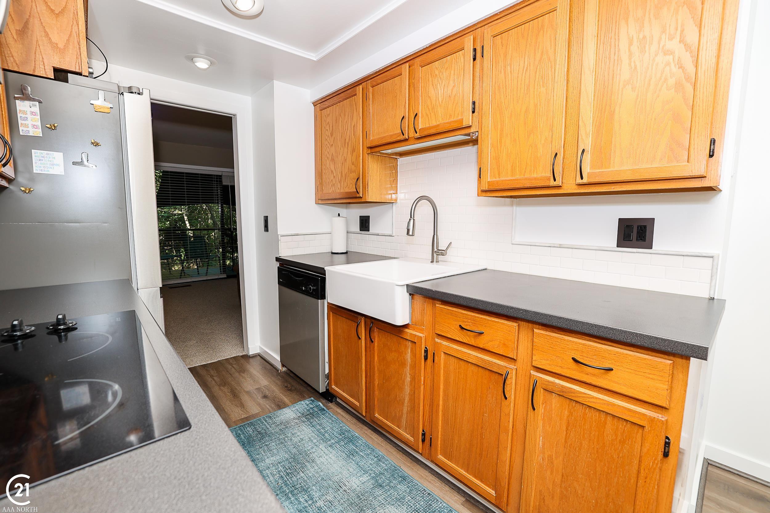 1449 Oakbrook Rochester Hills Rochester, MI 48307 - Photo 11 of 50