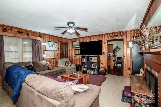 $302,000 | 516 South Mulberry Street, Statesville, NC 28677