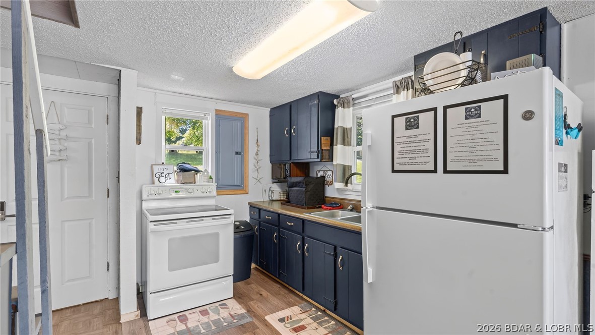 1142 Cedar Ridge Circle Roach, MO 65787 - Photo 13 of 80