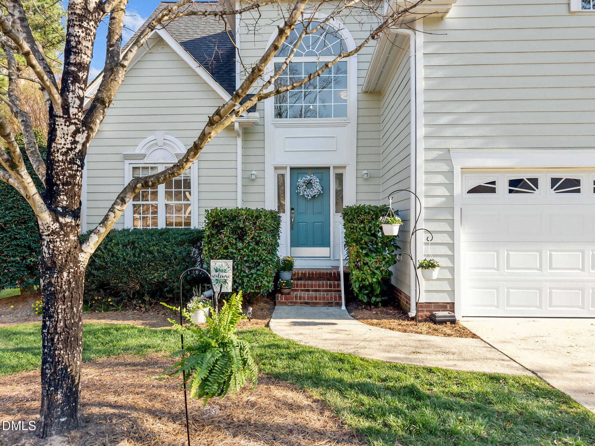7 Bethany Place Durham, NC 27712 - Photo 2 of 33 a front view of house with yard and green space
