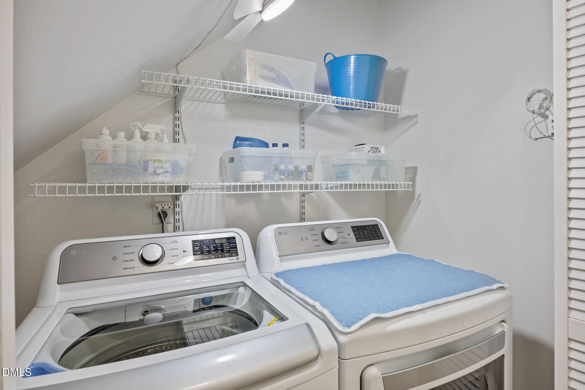 7 Bethany Place Durham, NC 27712 - Photo 21 of 33 a utility room with dryer and washer