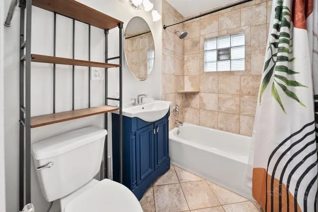 $535,000 | 8225 Lake Street, River Forest, IL 60305