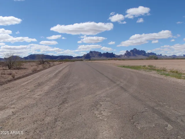 $26,947 | 10019 South 531st Avenue, Tonopah, AZ 85354