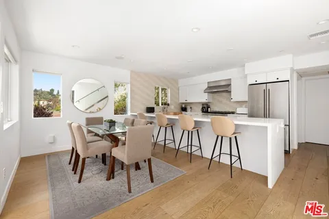 $1,295,000 | 2350 Landa Street, Los Angeles, CA 90039