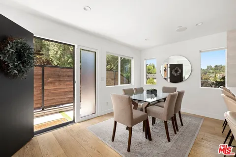 $1,295,000 | 2350 Landa Street, Los Angeles, CA 90039