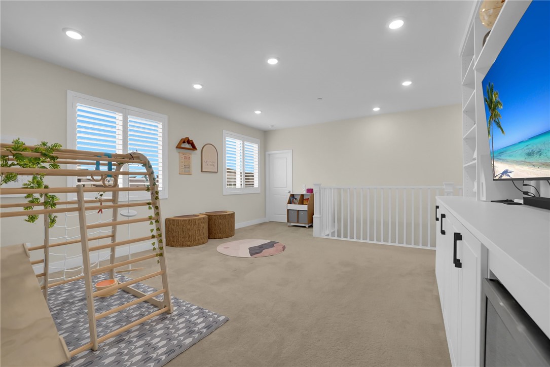 27014 Declaration Road Valencia, CA 91381 - Photo 15 of 30