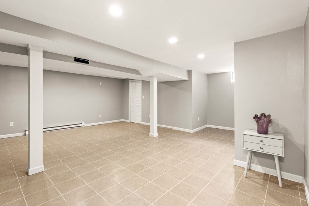 45 Willow Road Ayer, MA 01432 - Photo 28 of 36 Gallery Image 28