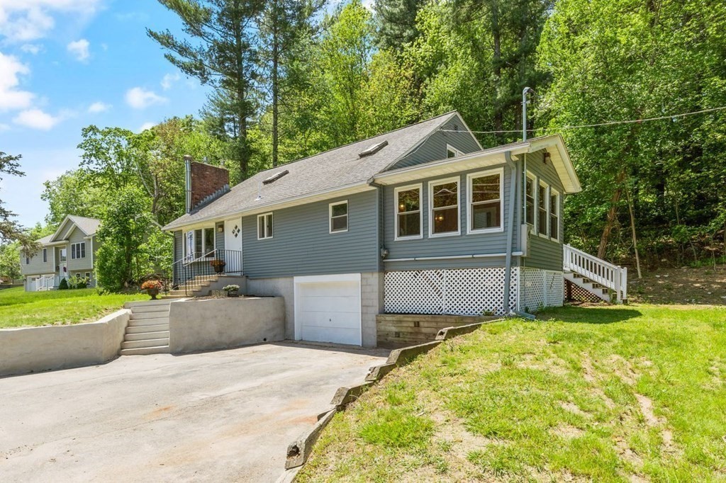 45 Willow Road Ayer, MA 01432 - Photo 3 of 36 Gallery Image 3