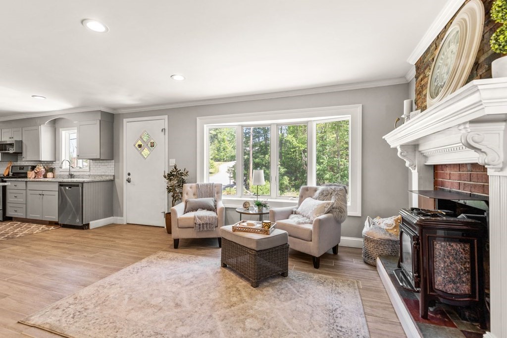 45 Willow Road Ayer, MA 01432 - Photo 7 of 36 Gallery Image 7