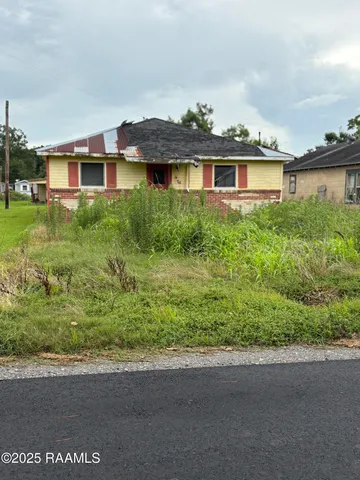 $6,000 | 624 Commercial Street, Lake Arthur, LA 70549