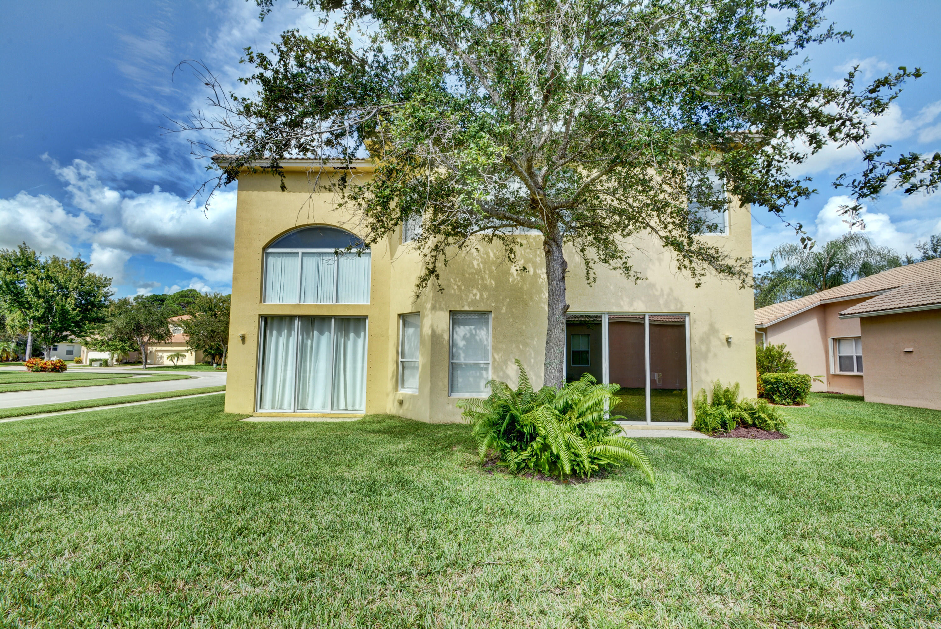 5700 Spanish River Road Fort Pierce, FL 34951 - Photo 6 of 47 06_710_7273_4_5_6_7