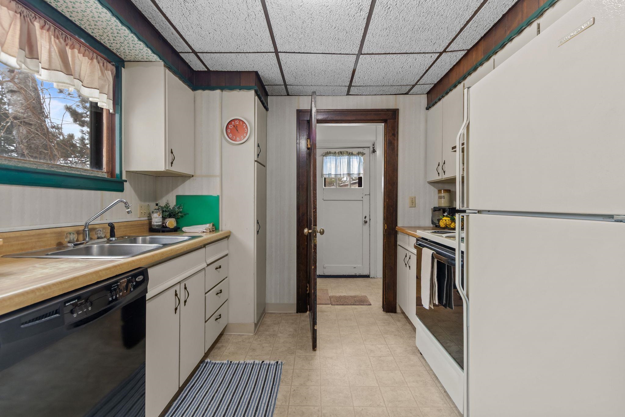 827 East Washington Street Appleton, WI 54911 - Photo 22 of 54