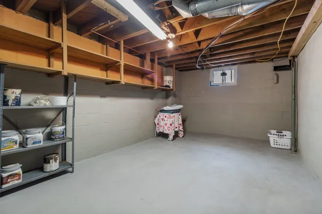 $295,000 | 827 East Washington Street, Appleton, WI 54911