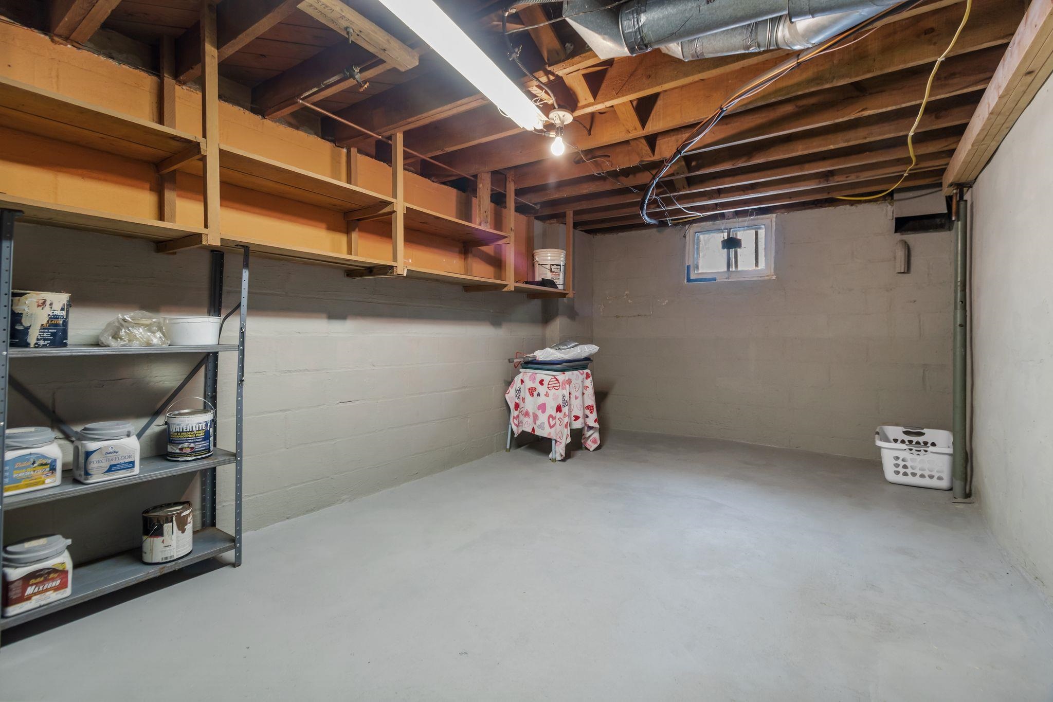 827 East Washington Street Appleton, WI 54911 - Photo 27 of 54