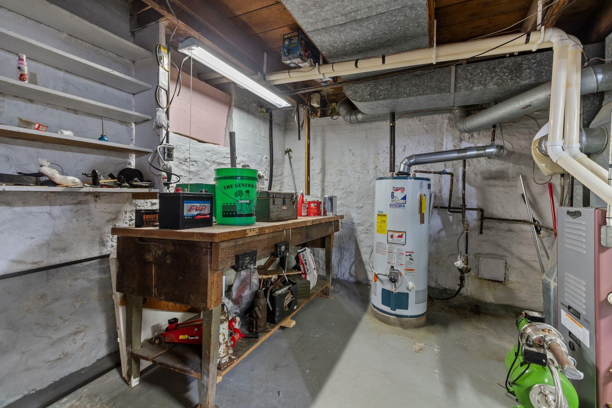 827 East Washington Street Appleton, WI 54911 - Photo 28 of 54