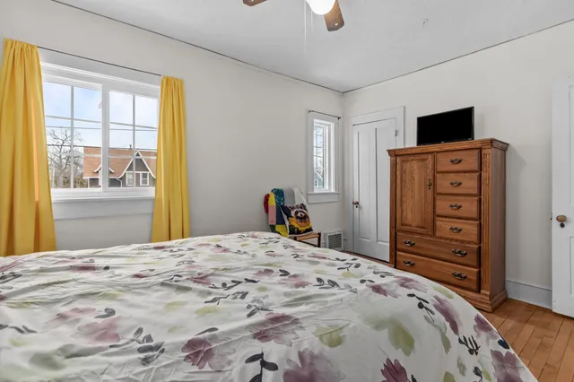 $295,000 | 827 East Washington Street, Appleton, WI 54911