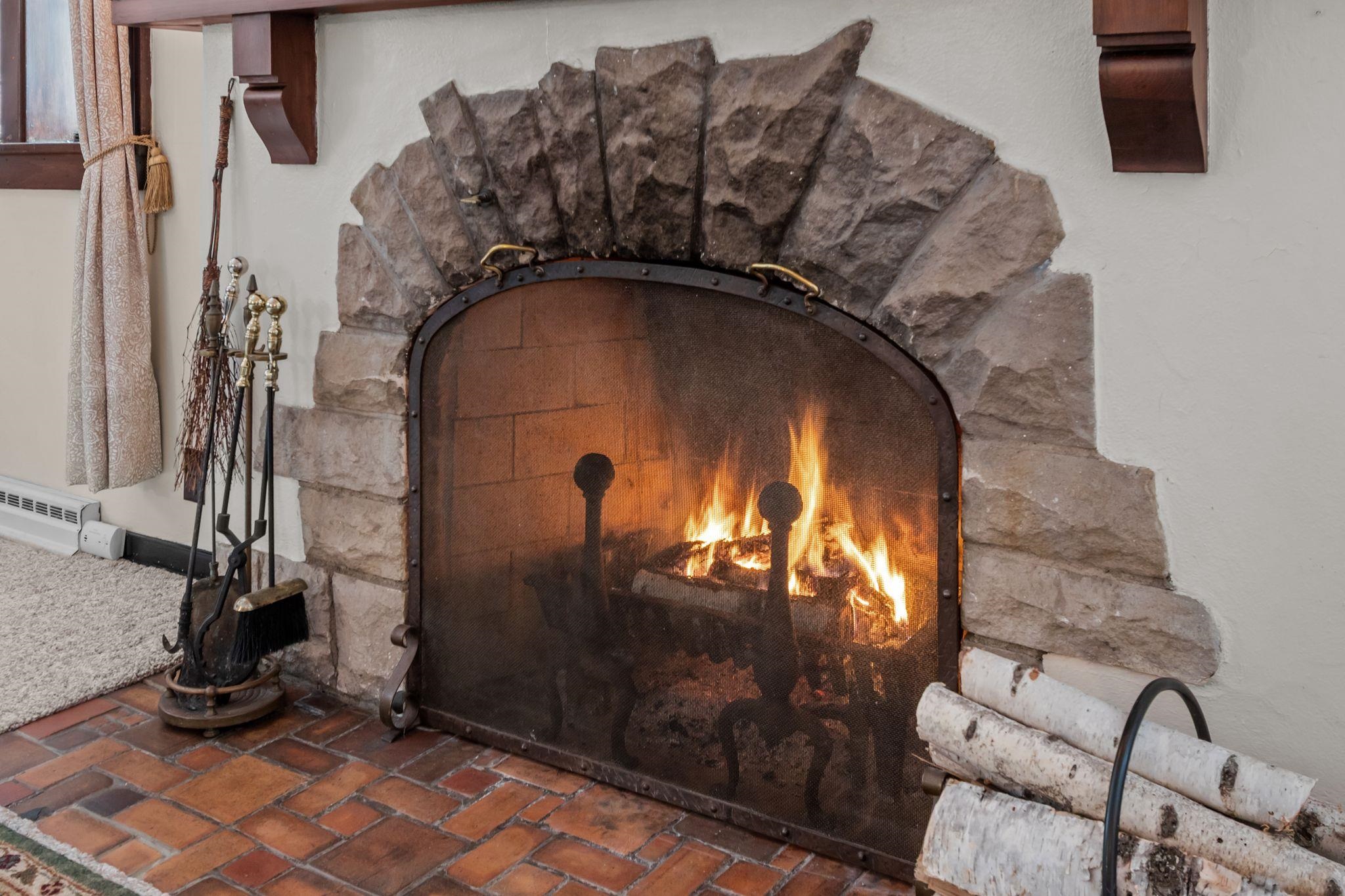 827 East Washington Street Appleton, WI 54911 - Photo 7 of 54