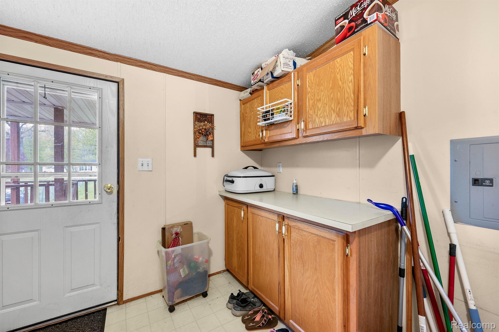 19074 Sumpter Road Belleville, MI 48111 - Photo 18 of 31 Gallery Image 18