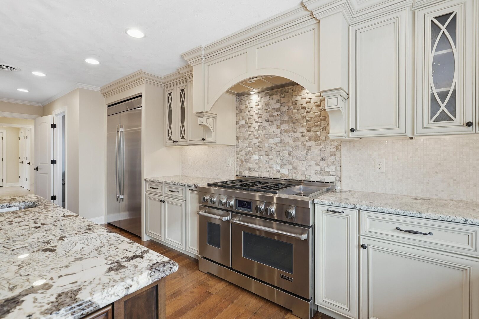 60 Custer Terrace Bettendorf, IA 52722 - Photo 17 of 71