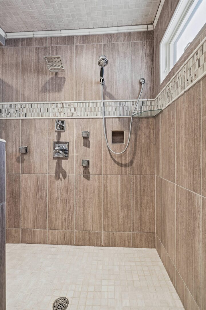 60 Custer Terrace Bettendorf, IA 52722 - Photo 36 of 71