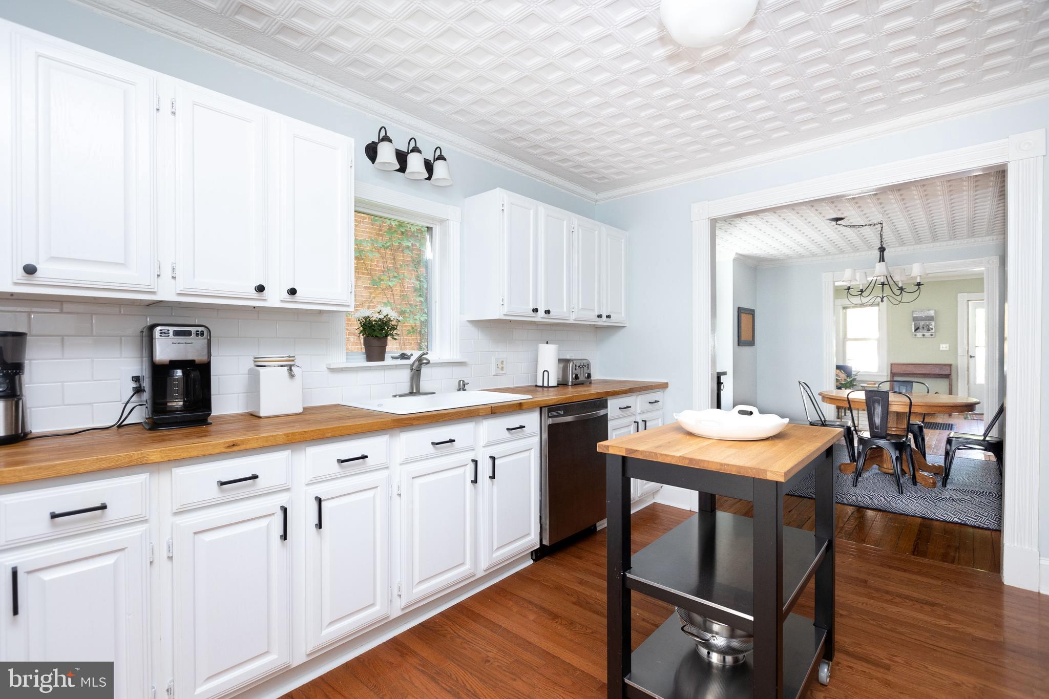 4603 Schenley Road Baltimore, MD 21210 - Photo 12 of 37 Kitchen