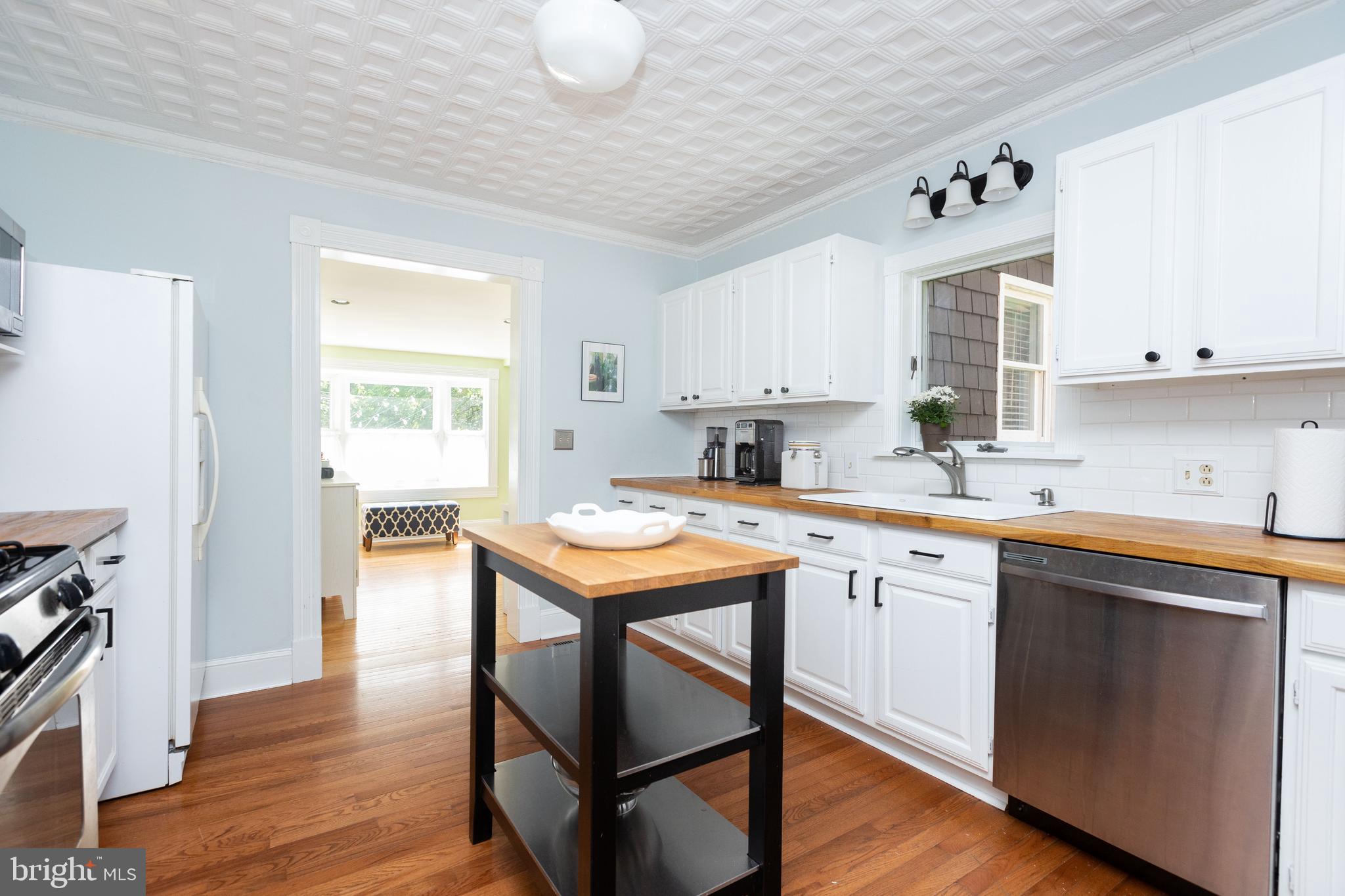 4603 Schenley Road Baltimore, MD 21210 - Photo 14 of 37 Kitchen