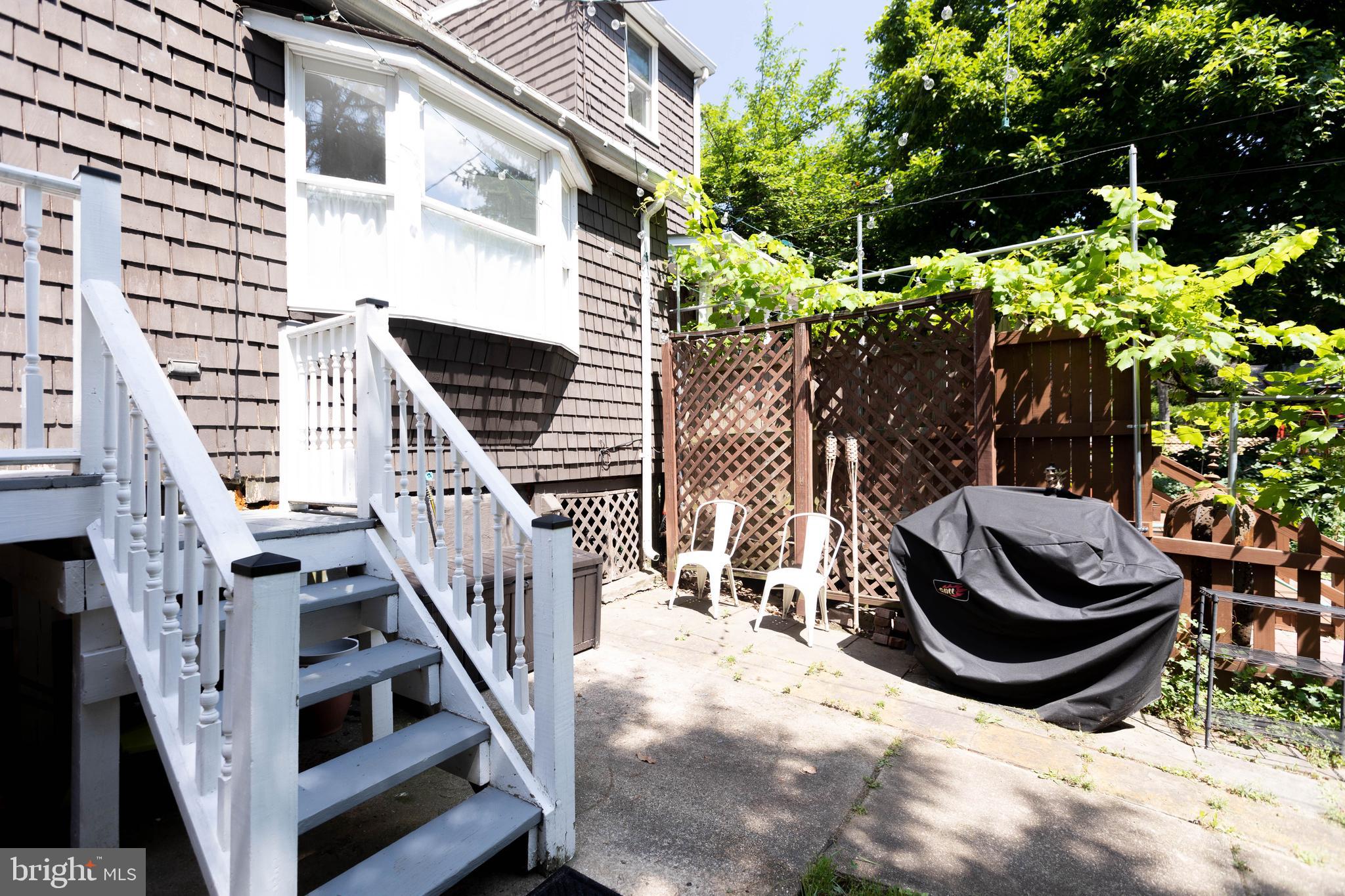 4603 Schenley Road Baltimore, MD 21210 - Photo 29 of 37 Rear patio
