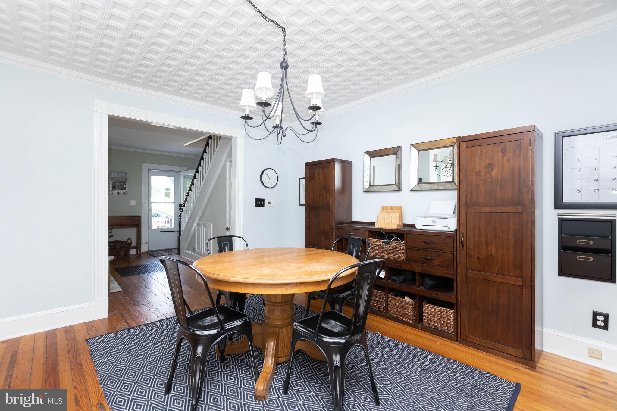 4603 Schenley Road Baltimore, MD 21210 - Photo 8 of 37 Dining room