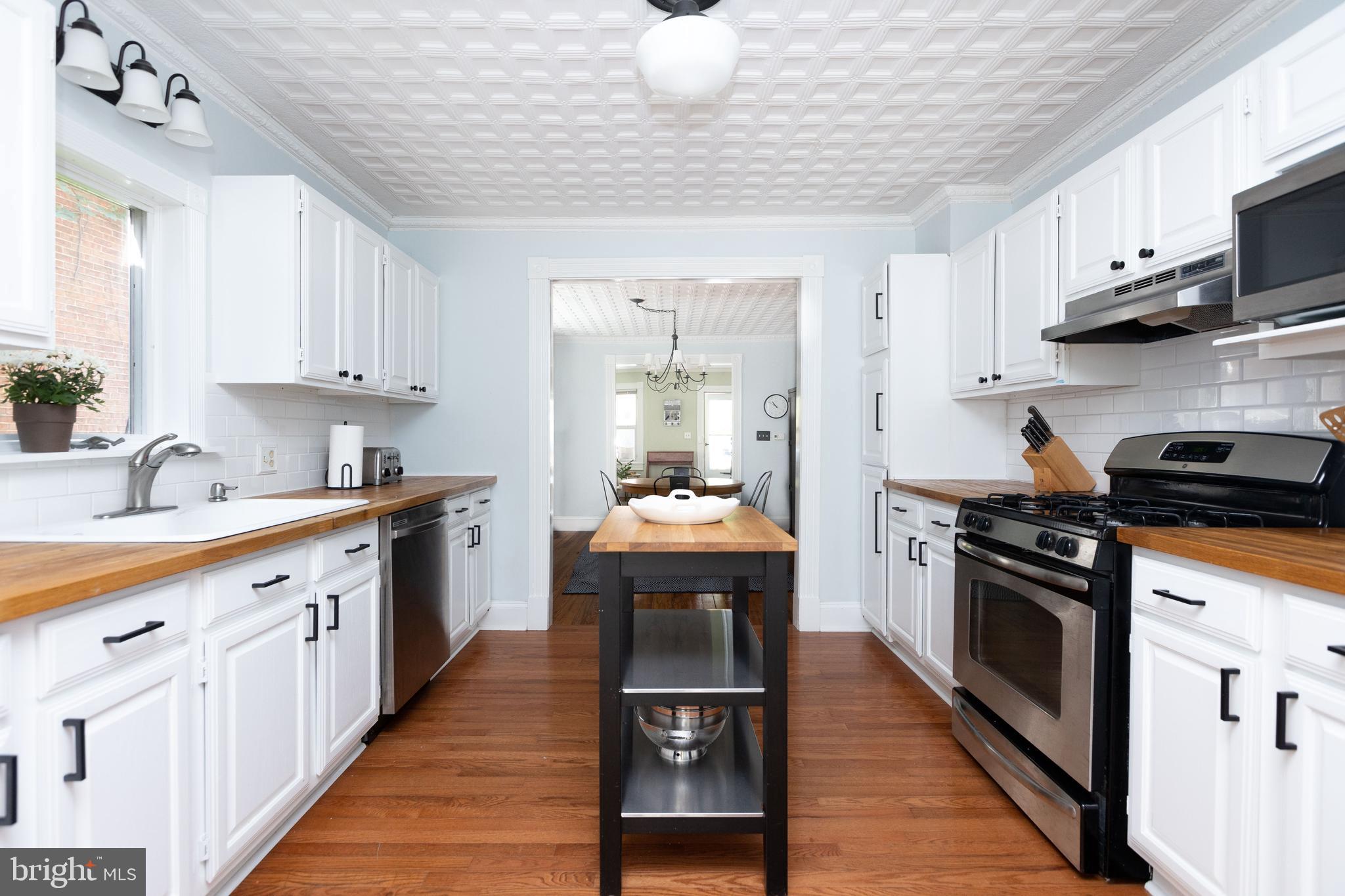 4603 Schenley Road Baltimore, MD 21210 - Photo 10 of 37 Kitchen