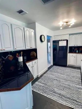 $5,500 | 301 Southwest 8th Terrace, Boca Raton, FL 33486