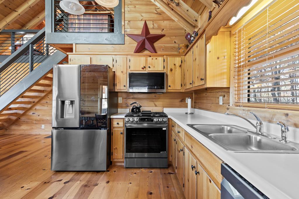 848 Maggie Chapman Road Blue Ridge, GA 30513 - Photo 21 of 22