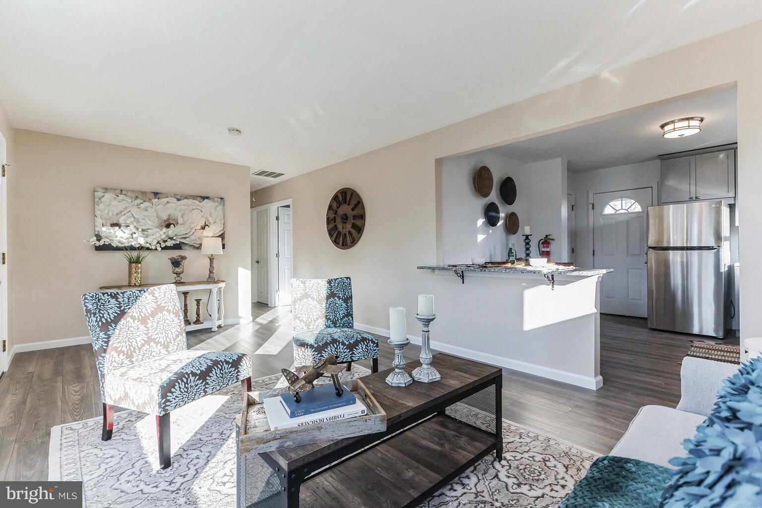 809 Bentley Road Lindenwold, NJ 08021 - Photo 7 of 23 Living Area with view to back of the house